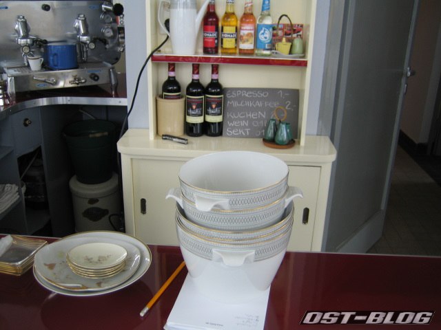 Oldtimer-Tankstelle Espressomaschine