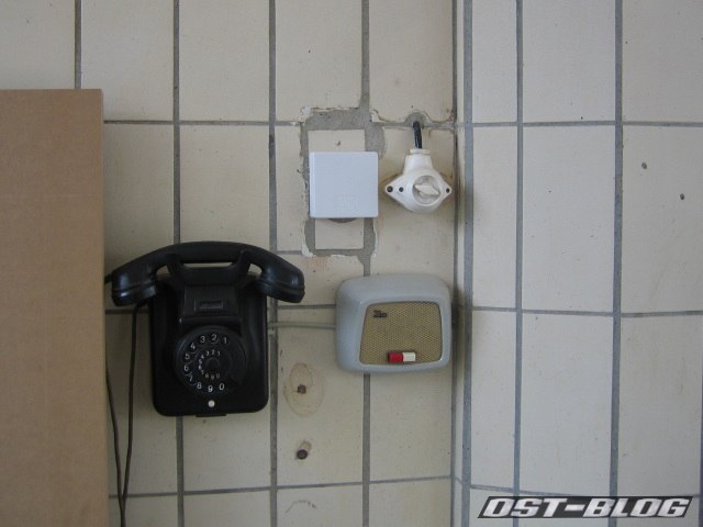 Oldtimer-Tankstelle Telefon