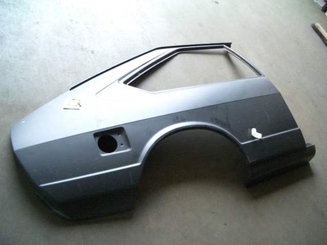 Seitenteil Passat 32