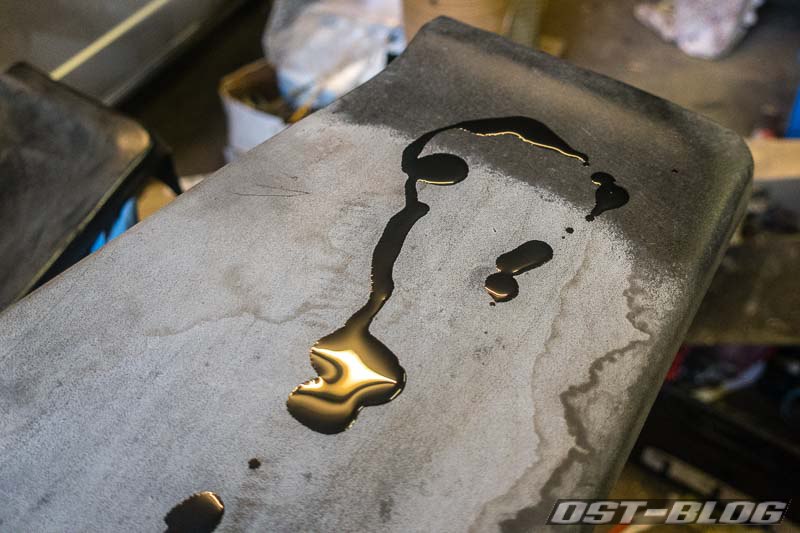 spolier-schwarz-machen