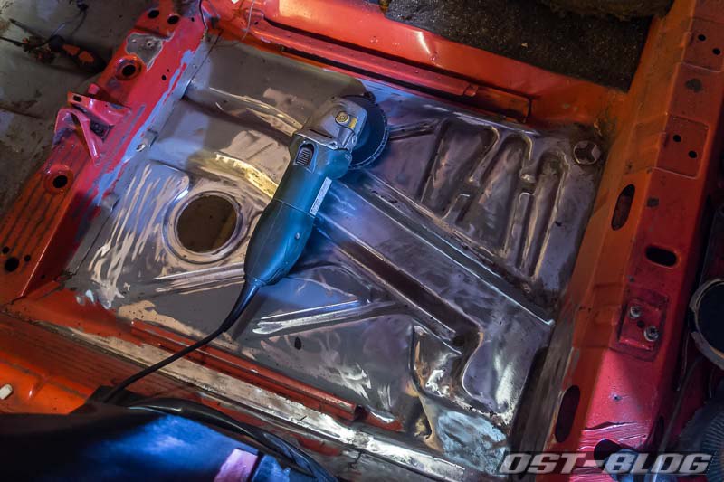 Bodenblech-hinten-32b