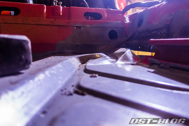 bodenblech-hochgedrueckt