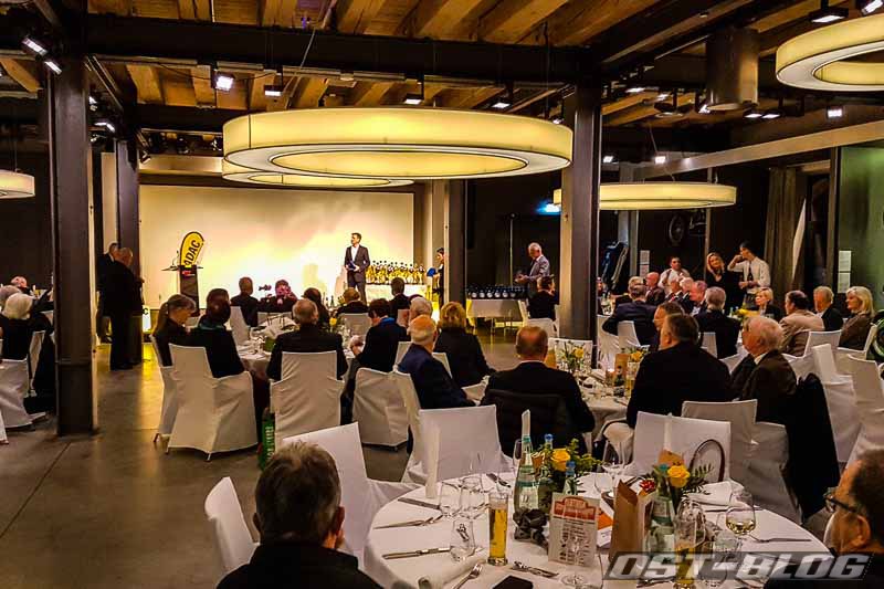 siegerehrung-adac-classic-revival-pokal