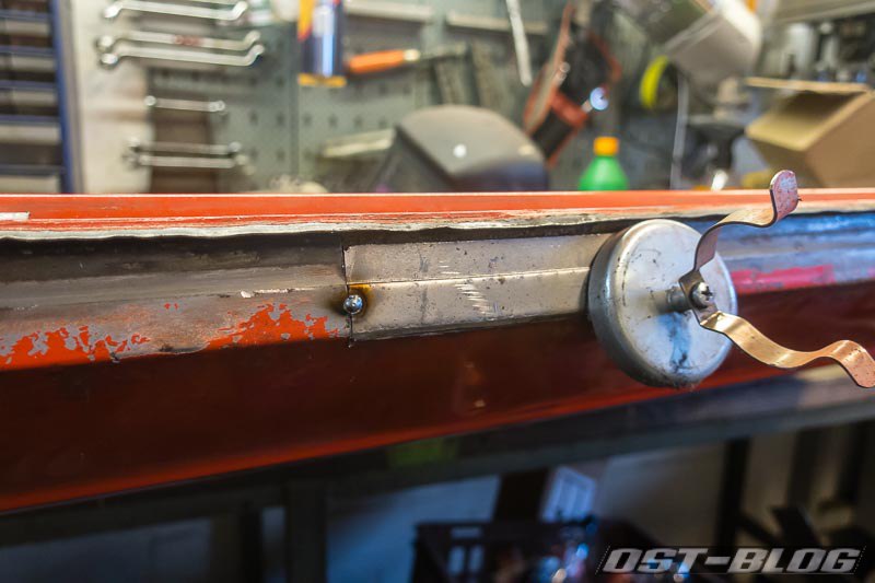 32b-blech-einpunkten