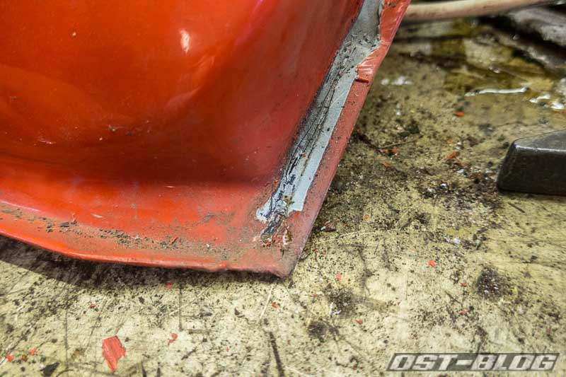 wenig-rost-an-der-tuer