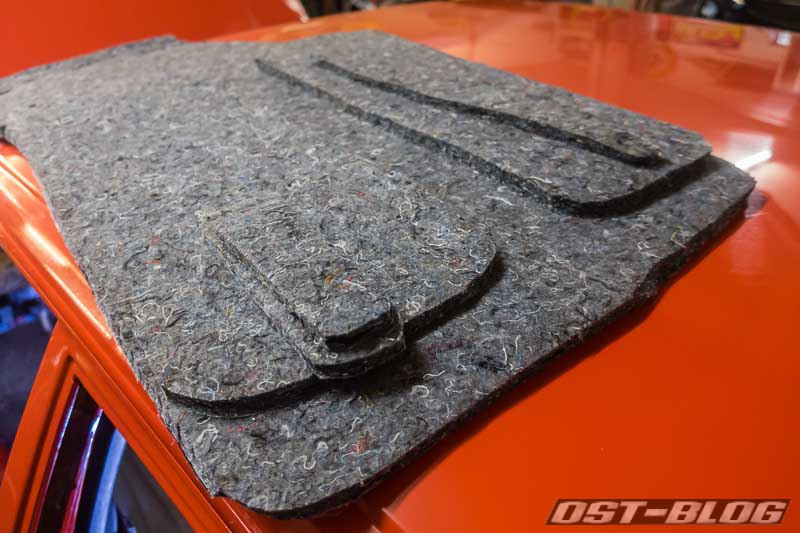 dammung-unter-teppich-passat